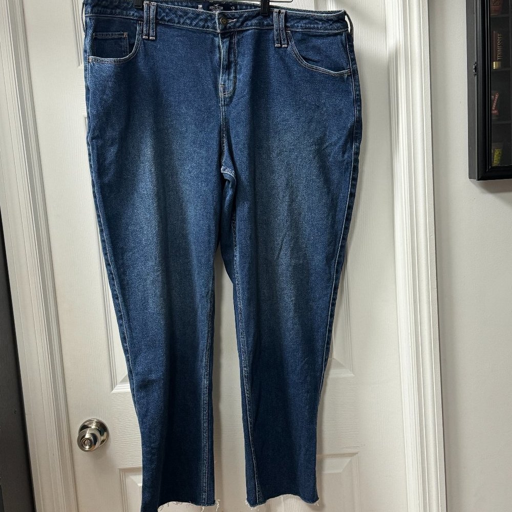 Hollister Low-Rise Vintage Stretch Jeans | Size 19R | Approx. 34x31 | Raw  Hem